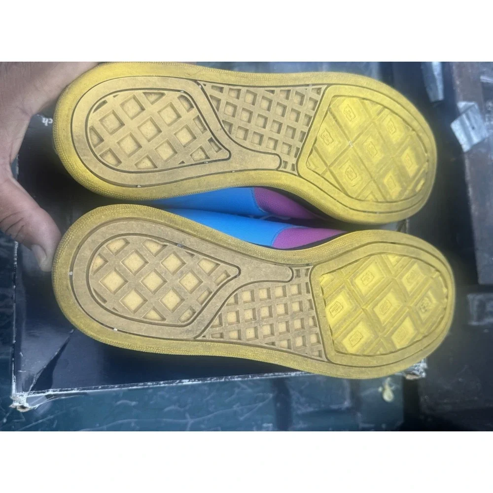 Size 9.5- BBC Ice Cream x Pharrell x Reebok Board Flip 2‎ Multicolor